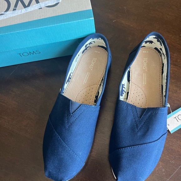 Toms shoes size 6, 6.5 nib - Picture 2 of 6